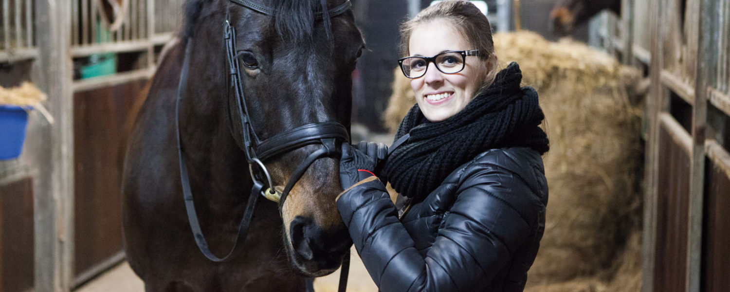Headerbild reiterin mit Pferd, Wiebke Busch, Schaalby